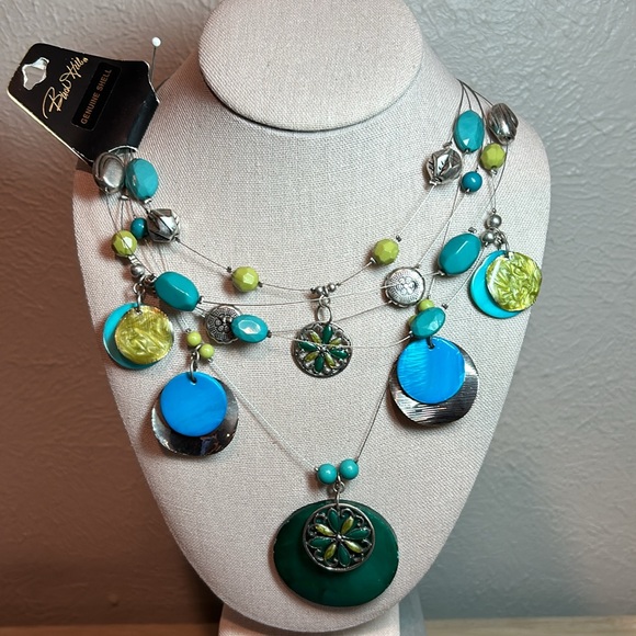 NWT Birch Hill Multi-strand Necklace with genuine Shell - Picture 2 of 2
